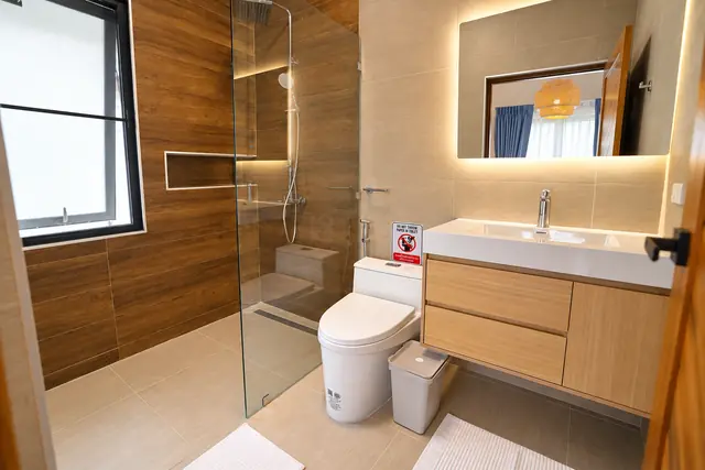 Modern bathroom with lighting and shower